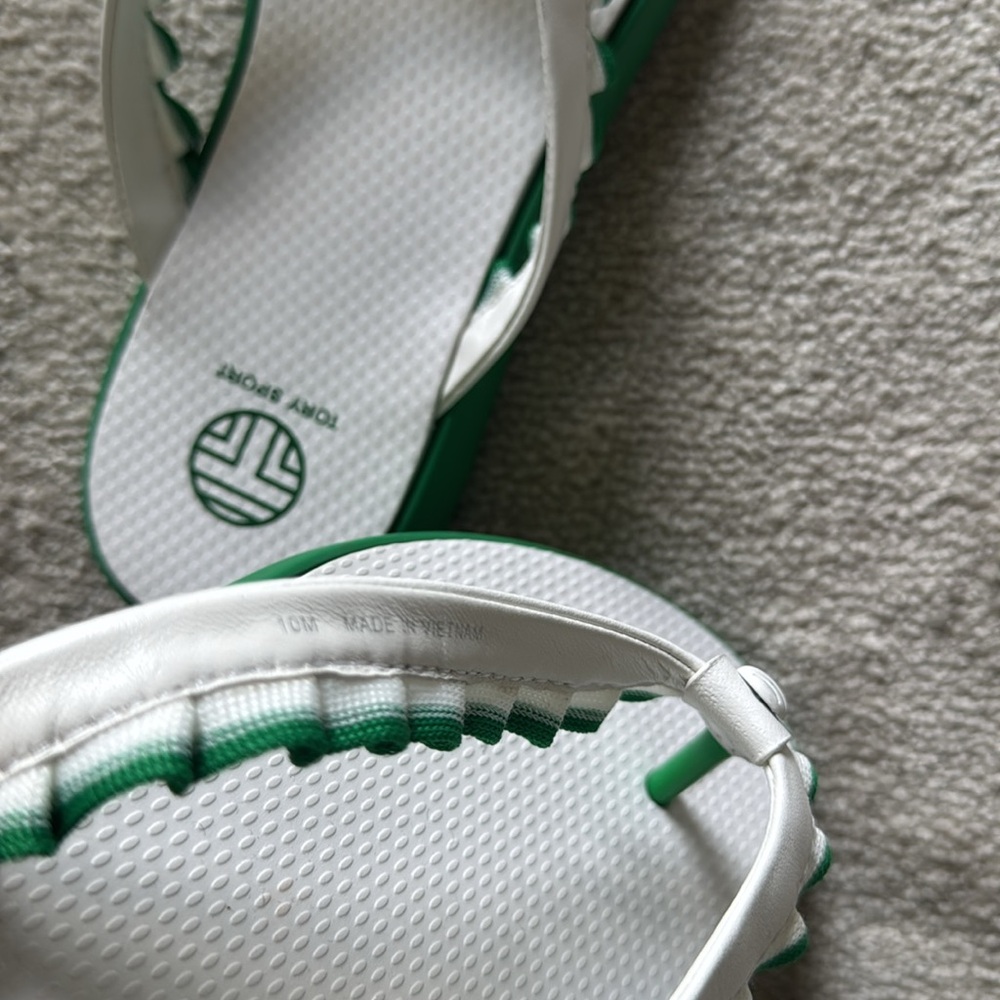 NWOT Tory Burch Sport White and Green Ruffle Thong Sandals/Flip Flops (Size 10M) - Picture 4 of 8